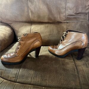 Cole Haan x Nike Air Brown Lace-Up Heeled Boots